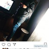 Busco hacer amistades. Una mujer llena