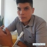 Busco pareja. Amigas. Sencillo humilde y