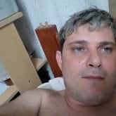 Comerciante. Busco hacer amistades. De