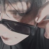 Ave rural y pasatiempo. Divertido.