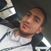 Encuentra Hombres solteros en San Antonio De Los Altos