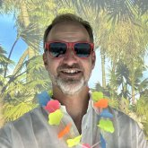 Ingeniero. Busco pareja. Chica guapa.