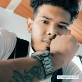 Adrianz29 chico soltero en Bello