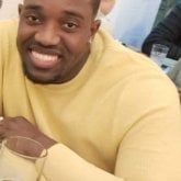 Operador de maquinaria. Compañera de