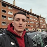 Obrero. Busco una mujer si le interesa.