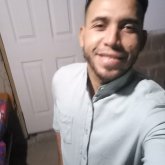 Busco chatear. Chicas. Alegre. Bailar.