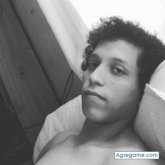 Busco: Busco charlar y por que no un encuentroMe defino: Me