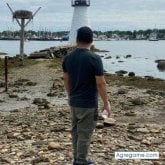 Camp. Busco chatear. Chicas. Un hombre