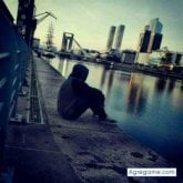 Pizzeria. Busco conocer gente. A gente