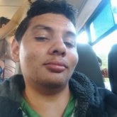 Construcción. Una mujer amorosa linda.