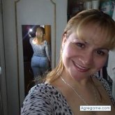 Aliciamadura chica soltera en Villa Victoria
