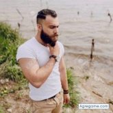 Petrolero. Busco pareja. Chicas