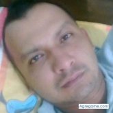 Encuentra Hombres solteros en Bolombolo