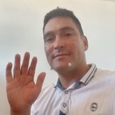 Estudio trabajo. Busco hacer amistades.