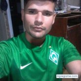 Busco: Mujeres y amistad Me defino: Soy una persona sincera