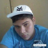 Busco: busco chica para conocernosMe defino: serio