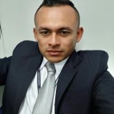 Mujer para relación ceria. Honesto e