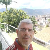 Chatear con Alej2023 de Caracas