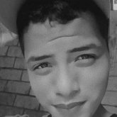 Estudiante. Busco pareja. Mujer que sea