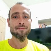 Conocer una mujer y conversar con ella.