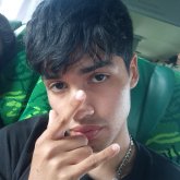 Universitario. Busco mujer de 18,19 o 20