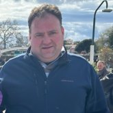 Busco pareja. Mujeres alegres i guapas.