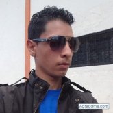 Chatear con jonathanpineda1595 de El Crucero