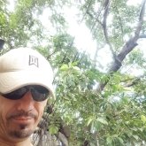 Una dama que sea amable y femenina