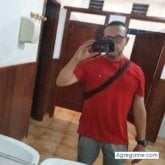 Busco pareja. Musica y deporte.