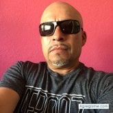 Busco pareja. Amistades. Hogareño