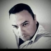 Busco pareja. Mujer. Suertudo. Todo.