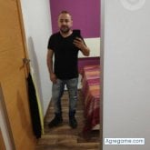 Busco ligar. Chica. Simpático.