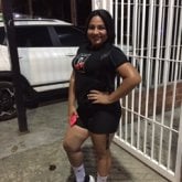 Conocer gente y tambien exploras muchas