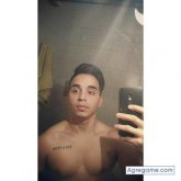 Tomas1997 chico soltero en Villa Ballester