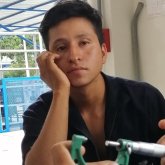 Busco pareja. Mujeres. Atención.