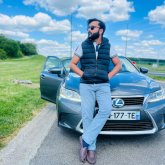 Worker at Grocery store. I am looking