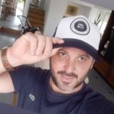 Desem. Busco conocer gente.