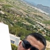 Empleado. Mujeres serias y dispuestas a