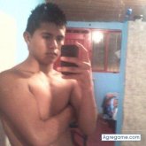 Encuentra Hombres solteros en Vélez