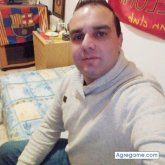 Laiilo chico soltero en Mataró