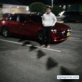 Busco pareja. Mujeres rikas. Jugar