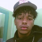 Una mujer abierta a todo. Alegre