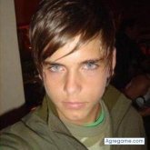 nanny chico soltero en Tristán Suárez