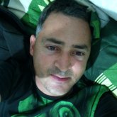 Diseñador. Busco conocer gente.