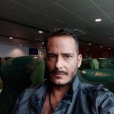 Busco pareja. Una persona normal,lo que