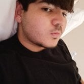 Alguien con quién salir o para llamar.