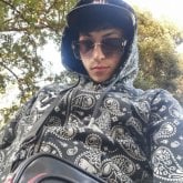 Soltero, apariencia delgada. Este es mi