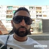 Busco conocer gente. Chicas. Sencillo.