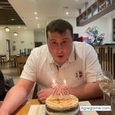 Busco conocer gente. As mistades. Un