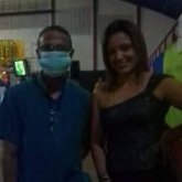 Desempleado. Busco pareja. Me gustan con